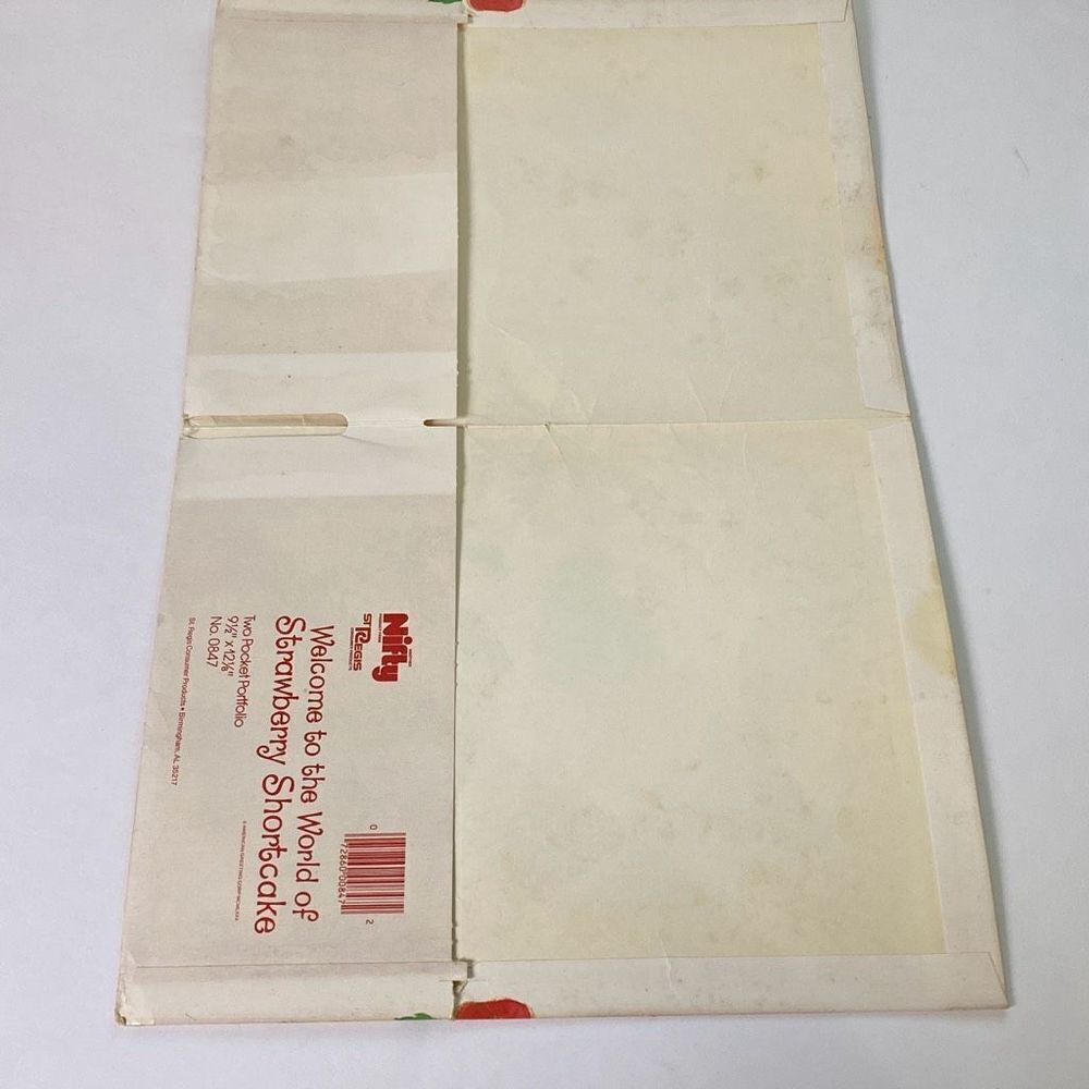 Lot of 6 Strawberry Shortcake pocket folders 1980 St Regis - Picture 10 of 16